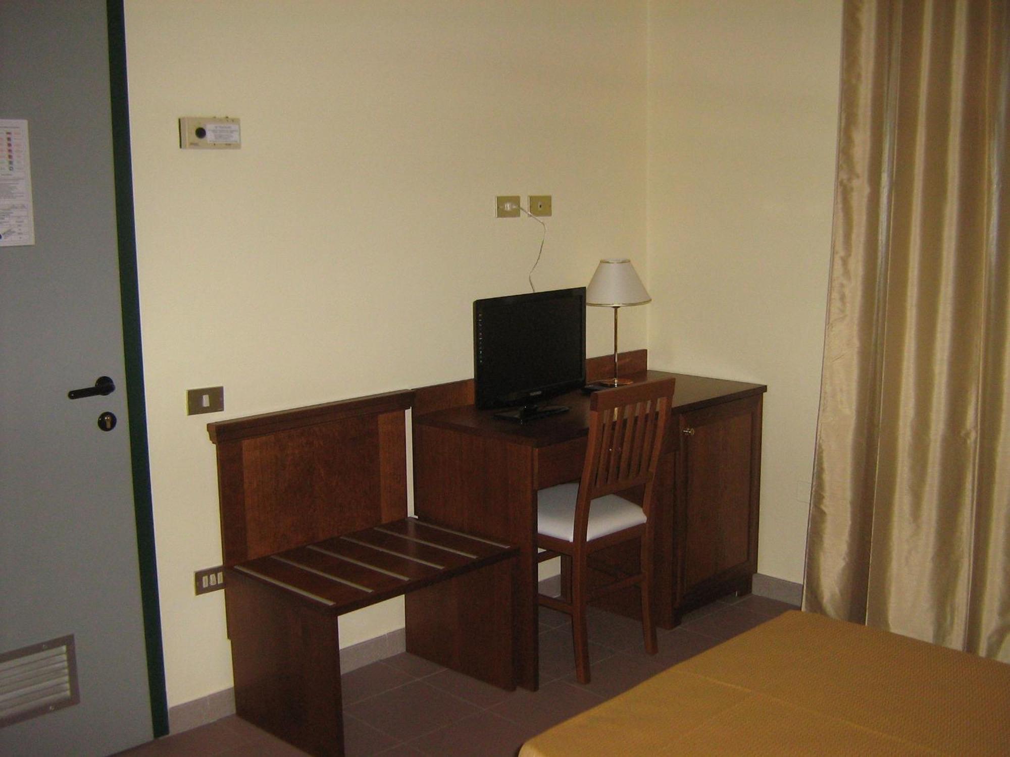 Hostiliae Ciminiera Hotel Ostiglia Extérieur photo
