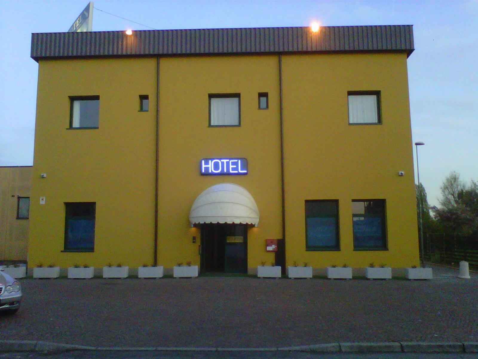 Hostiliae Ciminiera Hotel Ostiglia Extérieur photo